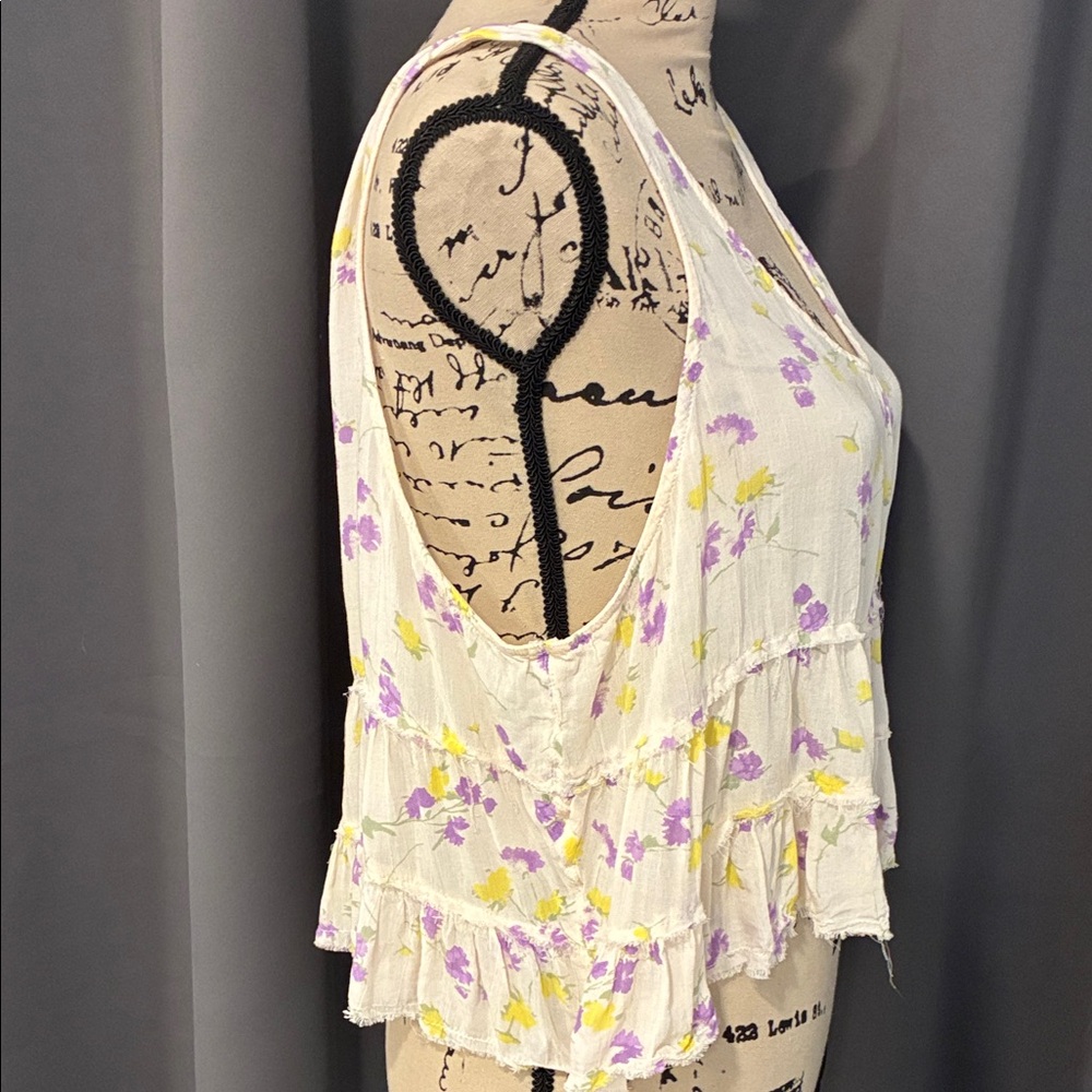 Chic Floral Camisole - Cream, Yellow, Purple - Picture 3 of 11